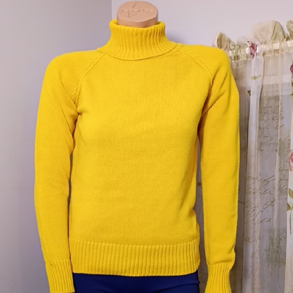 JEANNE PIERRE Vibrant Yellow‎ Turtleneck Sweater Size S